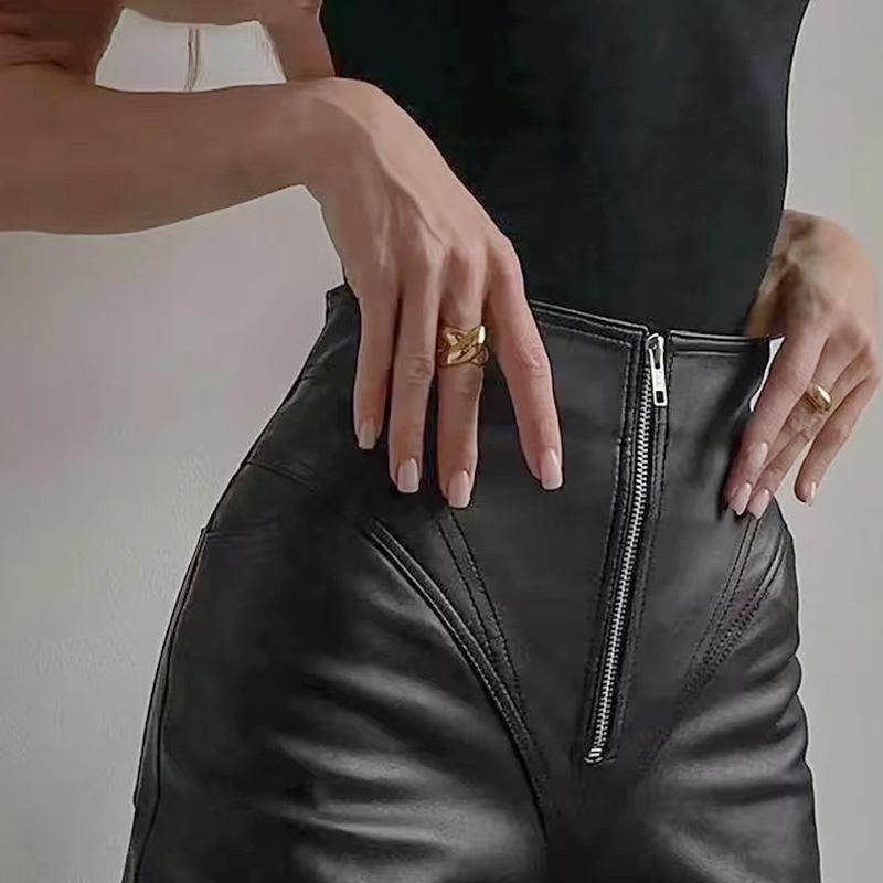 パンツ レディース 秋冬 ロング丈 9分丈 スリムフィット セクシー ヒップハグ タイト 合成皮革 革パンツ ストレッチ 軽量 普段使い カジュアル ブラック ピンク系 ハイウエスト ビッグシルエット