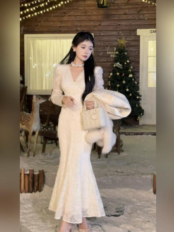 レディース ワンピース Vネック 白 レース 冬 マーメイド ロング ウエストシェイプ ヒップライン 優しいスタイル フェミニン ソフト シルエット エレガント 膝下丈 タイトフィット 暖か 素材 接触冷感 なし ビッグサイズ 対応