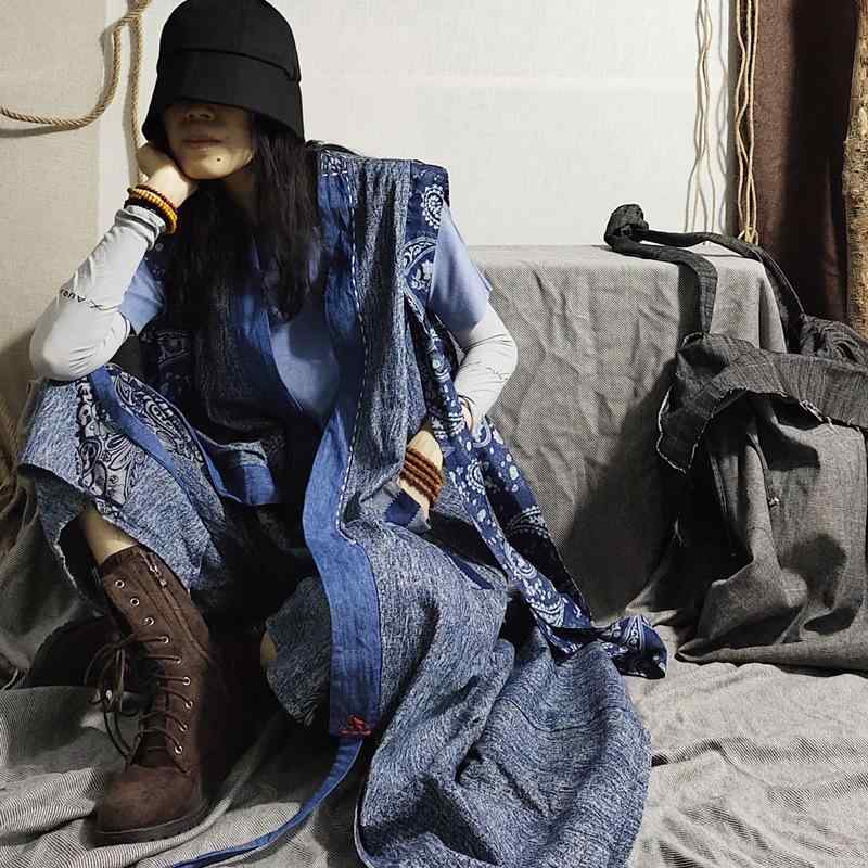 秋冬 コート 女性用 牛仔 綿 ロング丈 無袖 切り替え デザイン ヒップ丈 ビンテージ スタイル ライト ジャケット クラシック トレンチ コート スタイリッシュ レイヤード 普段使い 軽量 素材 吸湿速乾 機能 ダークカラー ベーシック トップス コ
