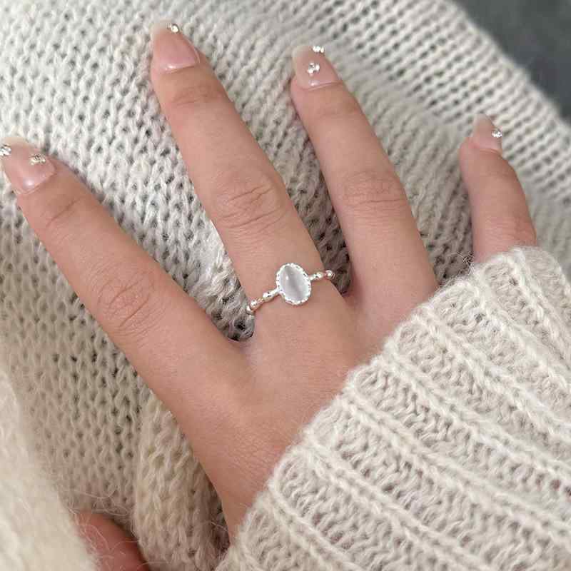 指輪 女性用 銀製 S925 猫眼石 楕円形 デザイン かわいい シルバー 指輪 ファッション ハンドメイド ジュエリー アクセサリー 日常使い 軽量 洗練 スタイリッシュ トレンド シルバーアクセ