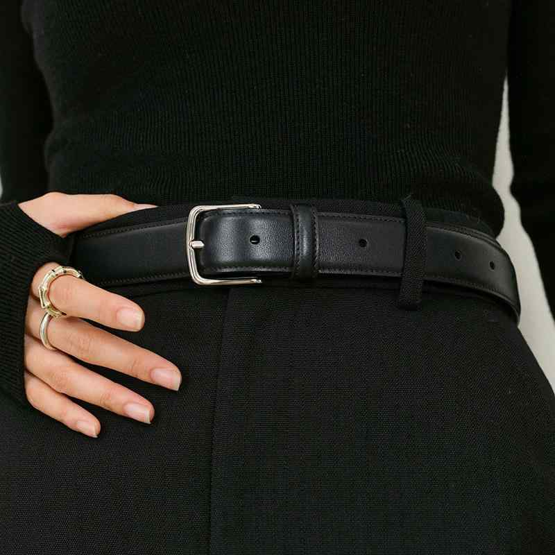 レディース ベルト 女性用 真皮 牛革 極簡 デザイン ゴールド シルバー バックル シンプル 腰帯 普段使い 通勤用 軽量 柔軟 ブラウン ブラック 秋冬