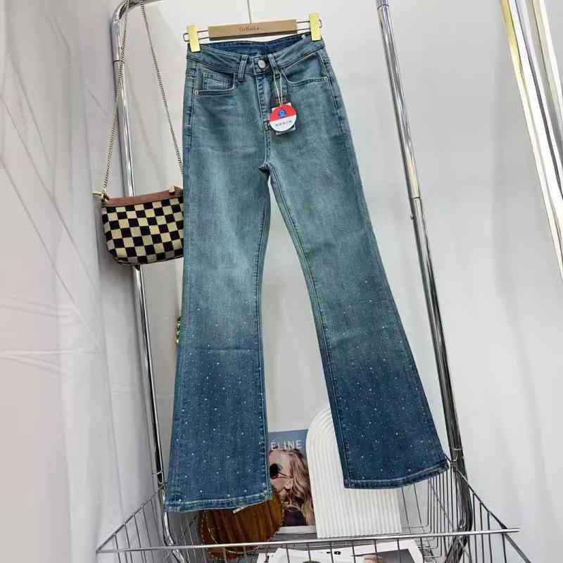 ジーンズ 女性用 春新作 牛仔パンツ 黒 グレー ハイウエスト 落ち感 マイクロフレア ロング丈 伸縮性 デニム素材 スリムシルエット 通勤 普段使い 軽量 吸湿速乾 細身 脚長効果