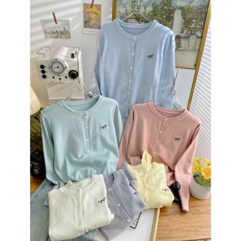 秋冬 ニット 開襟カーディガン 女性用 毛布 ゆったりシルエット ウール混 フェイクウール 加工 マカロンカラー 蝶結び トップス コート 柔らかい肌触り 暖か素材 レイヤードスタイル 日常使い 軽量 伸縮性