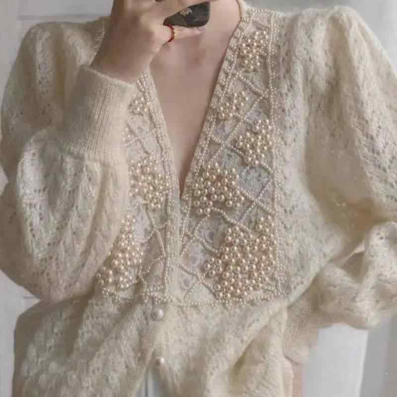カーディガン 女性用 春秋 気品 名媛 清新 レース 空き編み 真珠 装飾 ゆったり トップス ニット セーター ロング丈 軽量 柔らかい 素材 ベージュ ピンク グレー デイリー コーデ 通勤 秋冬
