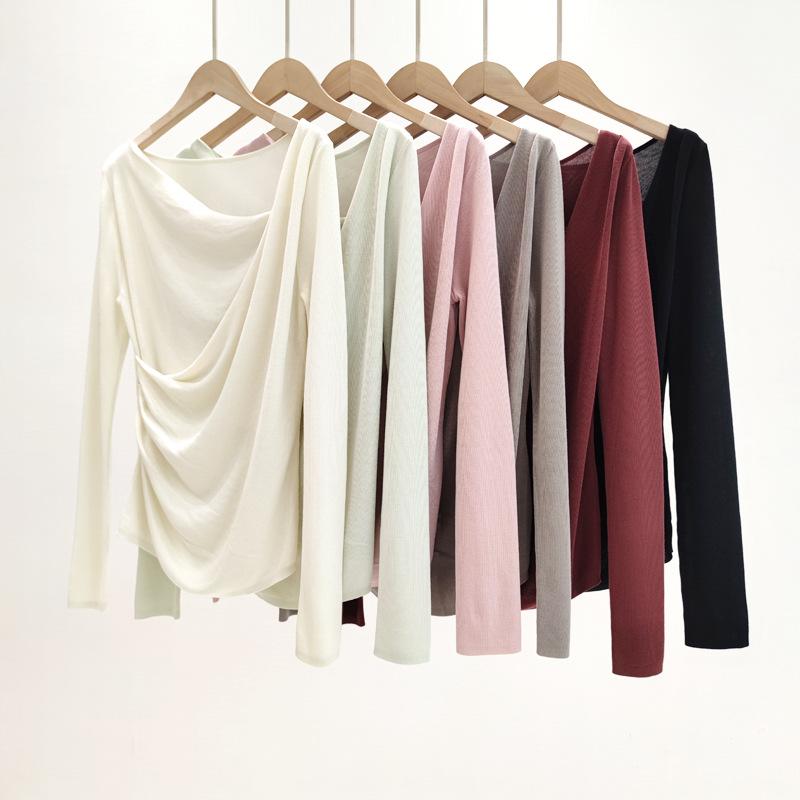 ニットトップス レディース 春夏 修身 デザインセンス 上品 プリーツ 薄手 早春 切り替え 伸縮性 コットン混 ハイネック セットインスリーブ 普段使い カジュアルスタイル 軽量 吸湿速乾 ブラック グレー ピンク系