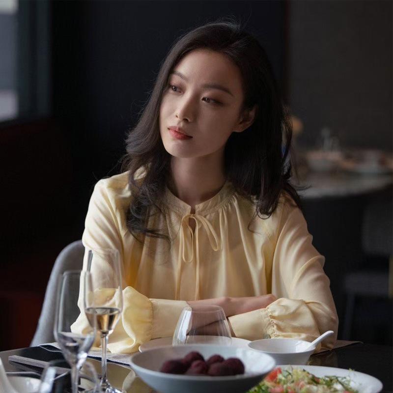 シャツ 女性用 春夏 真絲 接触冷感 暖黄色 ゆったりシルエット 系? 軽量 通勤 普段使い 吸湿速乾 再生繊維 カジュアル トップス