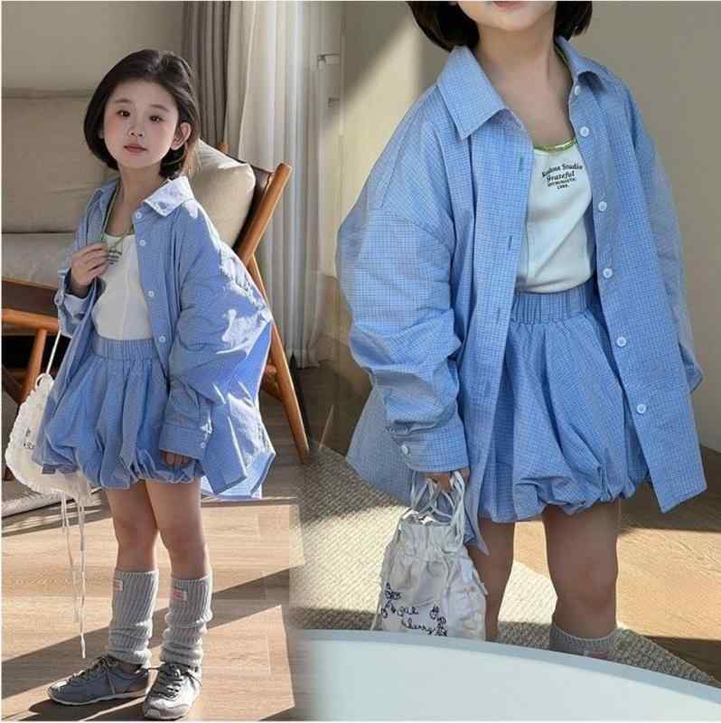 キッズ 女の子 春夏 セットアップ トップス シャツ スカート セット 半袖 ブルー 花柄 フレアスカート 軽量 綿混 伸縮性 かわいい 洋気 トレンド 普段使い 通学用