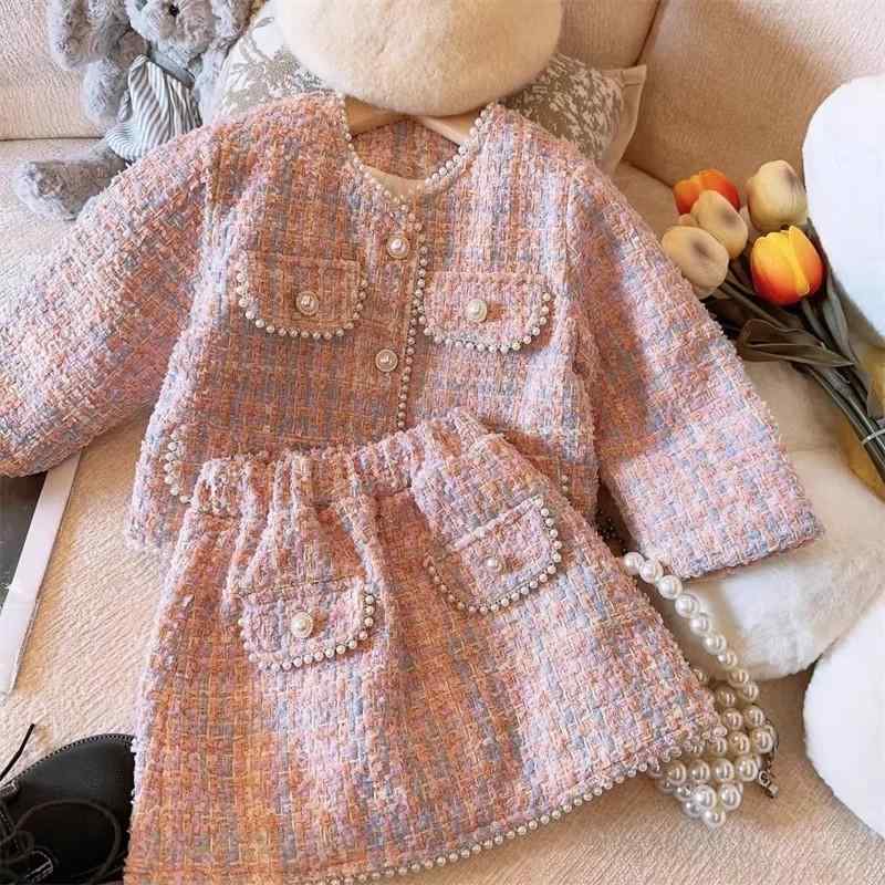 秋冬 女の子 中綿 セット トップス スカート セット 珍珠 エッジ 粗花 ウール 素材 ジャケット スカート 組み合わせ 暖か 伸縮性 柔らかい 素材 ベビー キッズ 女児 普段使い 部屋着 冬 ウィンター かわいい デザイン ピンク系 グレー アイボ