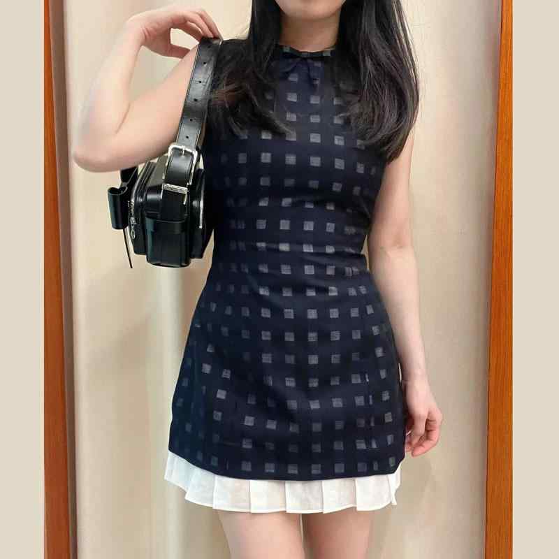 ノースリーブ ワンピース 修身 Aライン スカート 女性用 フィット デザイン 膝丈 夏 軽量 綿混 素材 通勤 普段使い シンプル スタイル ブラック ベージュ カラー