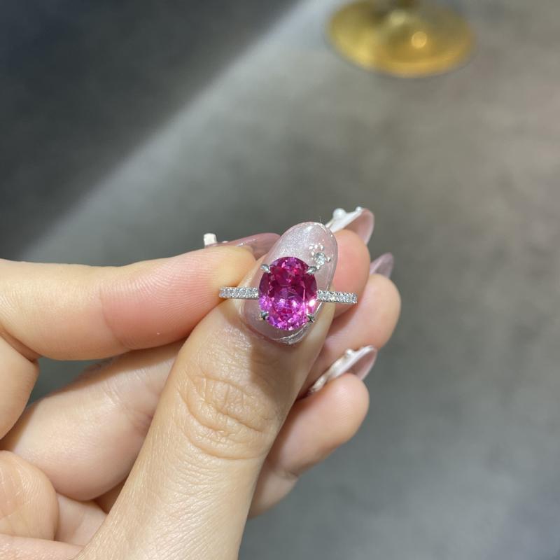 指輪 女性用 S925銀 赤い石 卵形 8x10mm クラシック 赤系 光沢 日常使い 軽量 ジュエリー アクセサリー シンプル スタイリッシュ 細身 リング 宝石 カット|リバーパディ