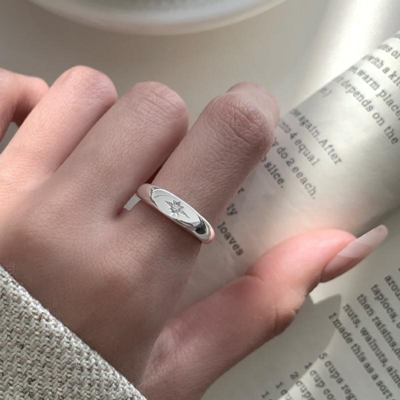 指輪 女性用 925シルバー 八芒星 韓国 個性派 シンプル かわいい 小紅書 インスタ ファッション トレンド オープンデザイン ラッキーアイテム 軽量 日常使い シルバーアクセサリー 星モチーフ 指輪 アクセサリー 開口式 女性向け スタイリッ