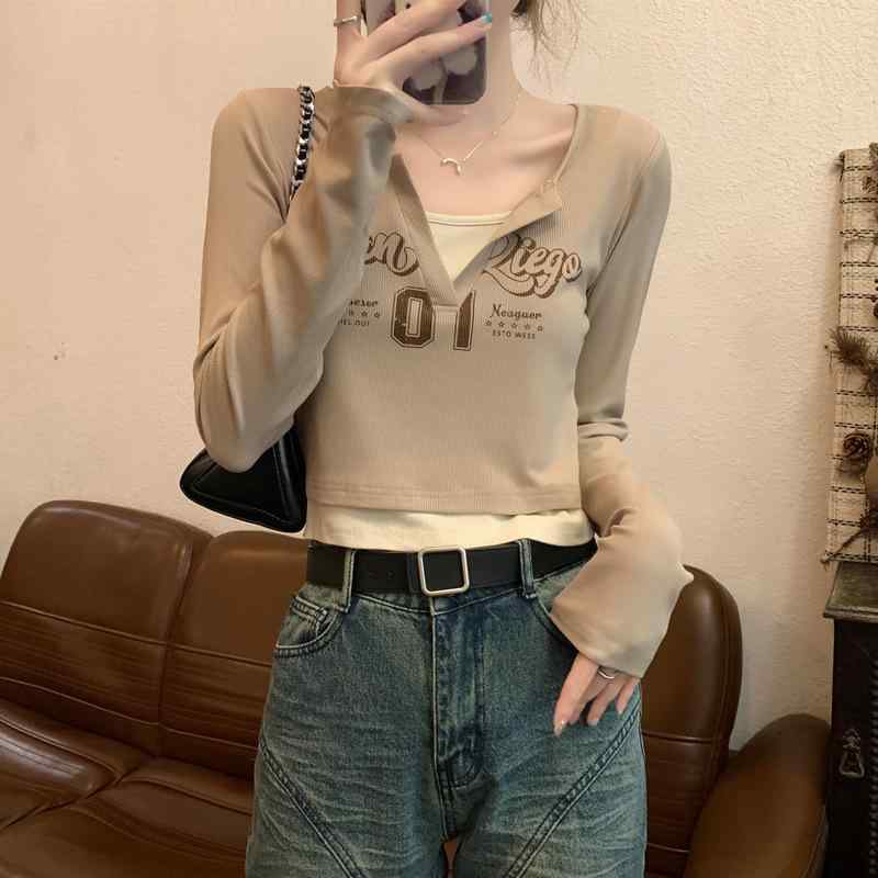 トップス ロングスリーブ 女性用 アメリカン レトロ プリント コントラスト フェイクツーピース 秋冬 スリムフィット インナー レイヤード トップス コットン混 ストレッチ 軽量 通勤 普段使い ブラック グレー ベージュ