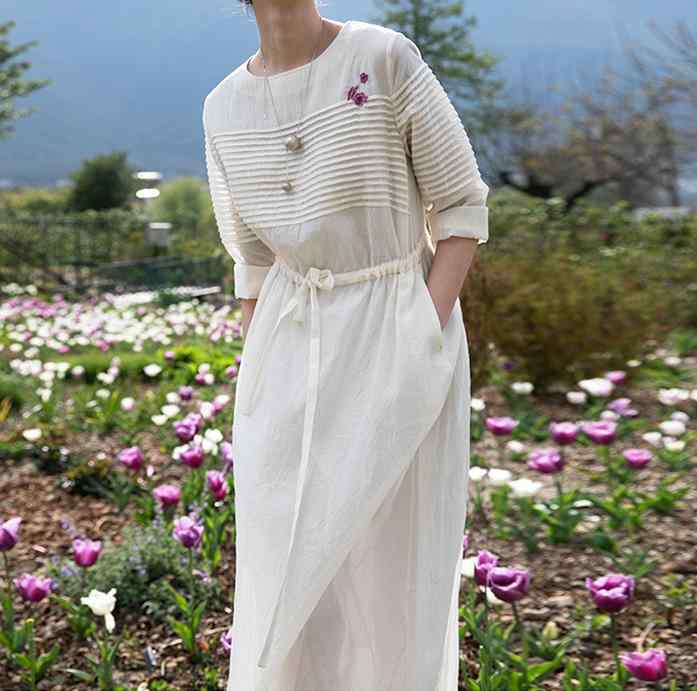 ワンピース ミドル丈 プリーツ 刺繍 コットン シルク 混紡 春夏 女性用 軽量 伸縮性 吸湿速乾 接触冷感 フラワーデザイン フレアシルエット フェミニン 普段使い 通勤 デート ブラック ピンク系 アイボリー ベージュ