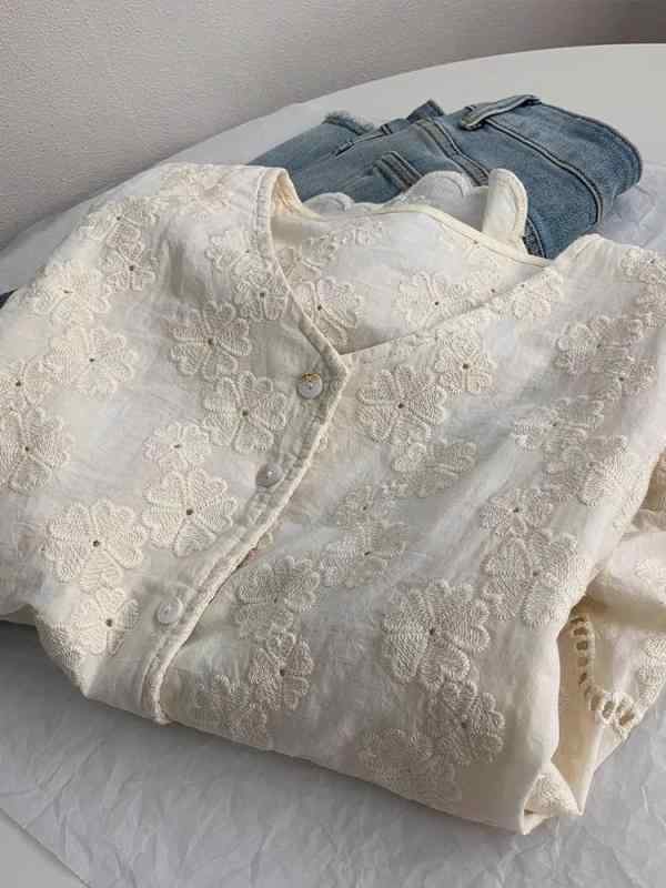 レディース プルオーバー 綿麻 麻 トップス 春夏 泡泡袖 刺しゅう スピード競技 ?空 うつり変わり 軽さ 吸湿速乾 成人女性用 日常使い走り 冷やりとした 半袖 花柄 刺しゅう 透け感 ゆったり ひな型