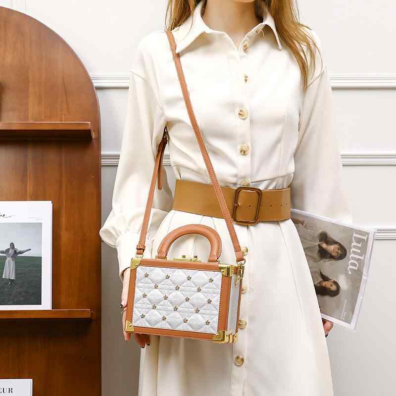 ハンドバック お上さん用 方形 鞄 ショルダーバッグ 曲がった掛け 手提げ 革 青写真 黒 分かりやすい 軽さ 普段使い走り 通い用 ゆったり 体型押しかぶせる