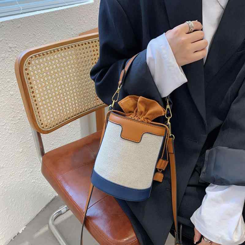 ショルダーバッグ レディース 鞄 丸筒型 バケツ型 ハンドバッグ 手提げ 斜め掛け クロスボディ キャンバス 帆布 レトロ ヴィンテージ 配色 バイカラー 軽量 丈夫 通勤 通学 カジュアル お出かけ 旅行 デイリー使い 定番 トレンド おしゃれ 大人|リバーパディ