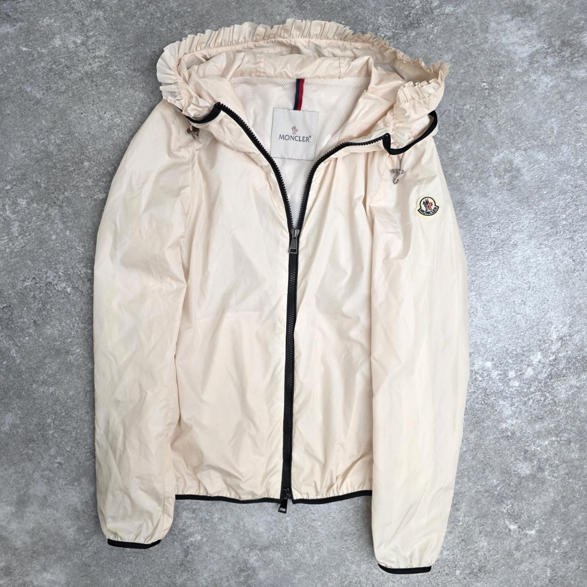 楽天市場】MONCLER モンクレール HALESIA 黒 ナイロン フーディ