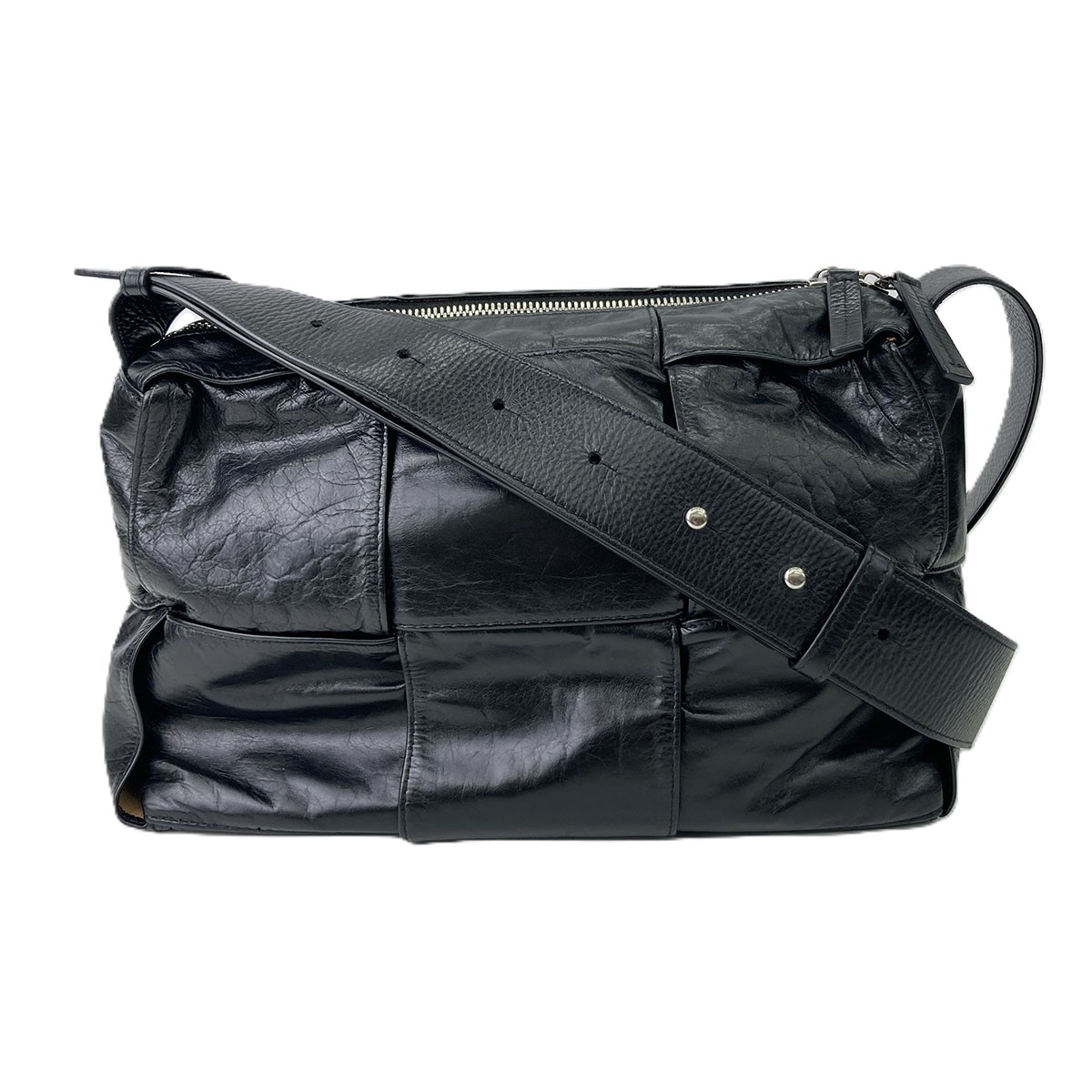 BOTTEGAVENETA ボッテガヴェネタ マキシイントレチャート ショルダーバッグ レザー ブラック レディース【中古】