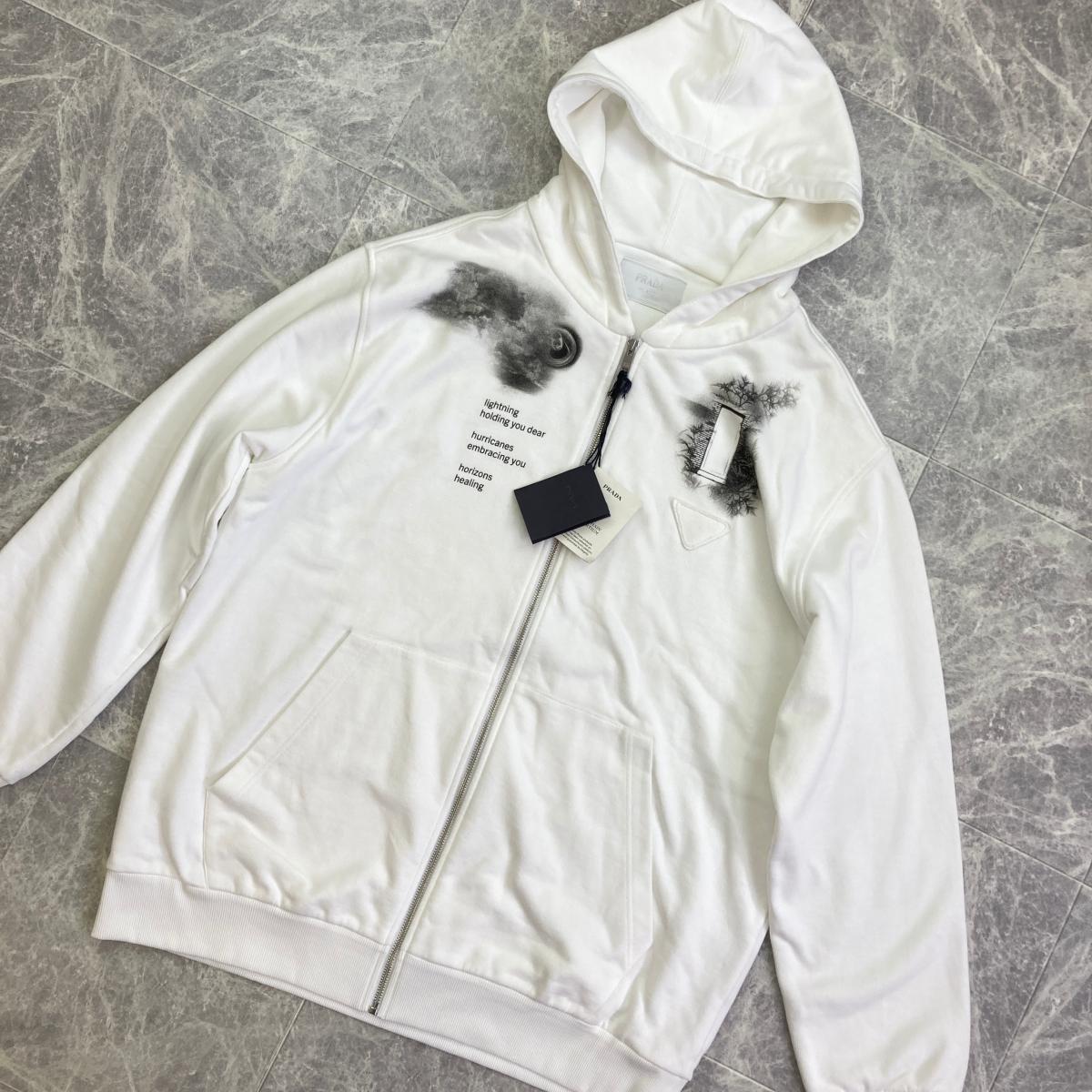 PRADA マキシ刺繍ロゴフーディー ランウェイ一点もの UJL24B PRADA マキシ刺繍ロゴフーディー ランウェイ一点もの UJL24B
