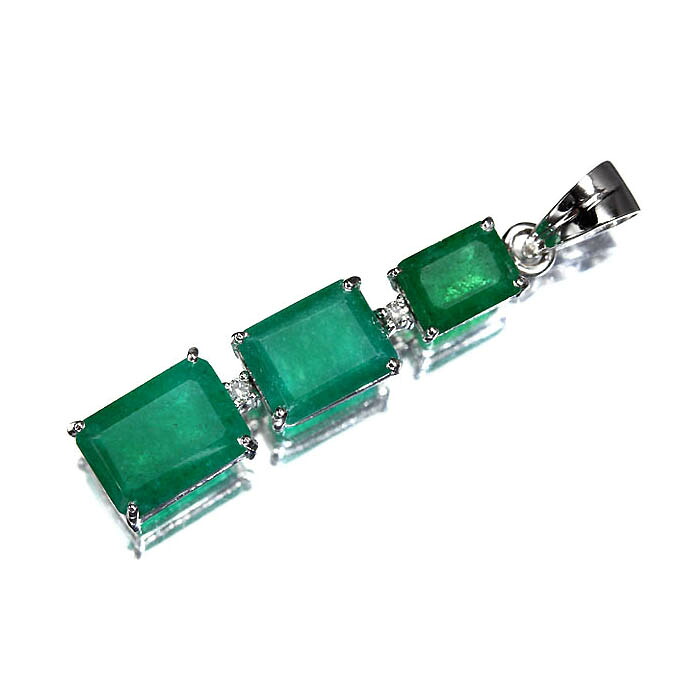 ≪Emerald≫ 天然エメラルド 大粒 3石 総計5.66ct 上質ダイヤモンド K18WG 超高級ペンダントヘッド ネックレス ダイヤ