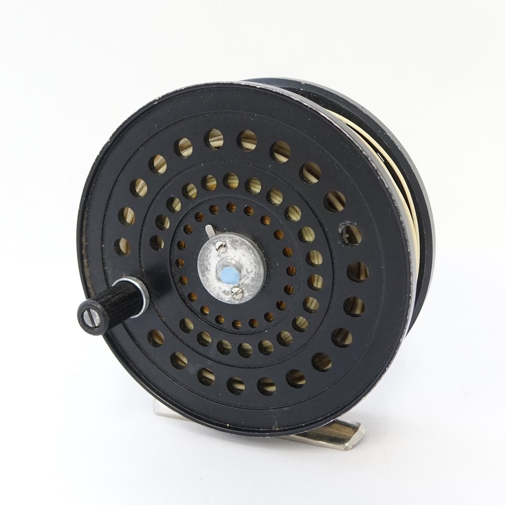 中古 Ufmウエダ フライリール Catata 2400 Bランク Bilingualminds Com