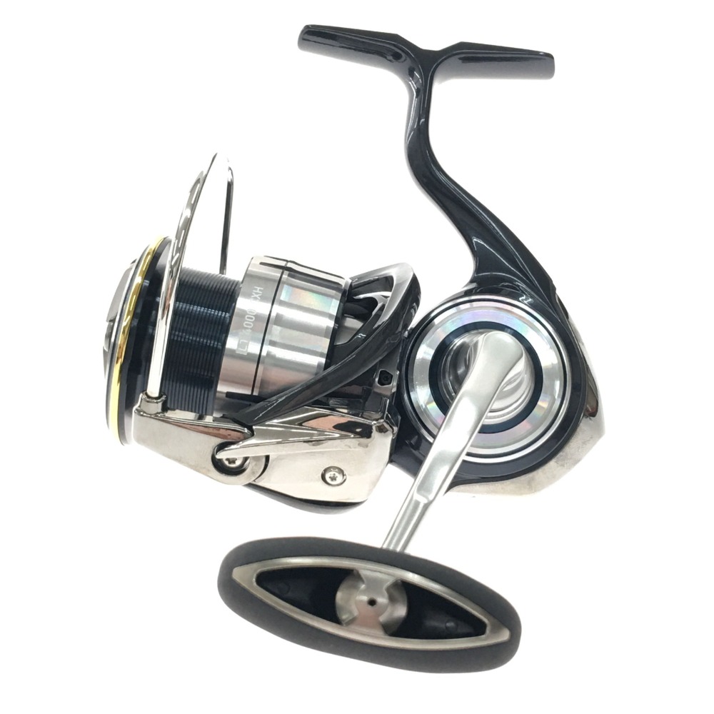 中古 Daiwa スピニングリール 目立った傷や汚れなし ダイワ