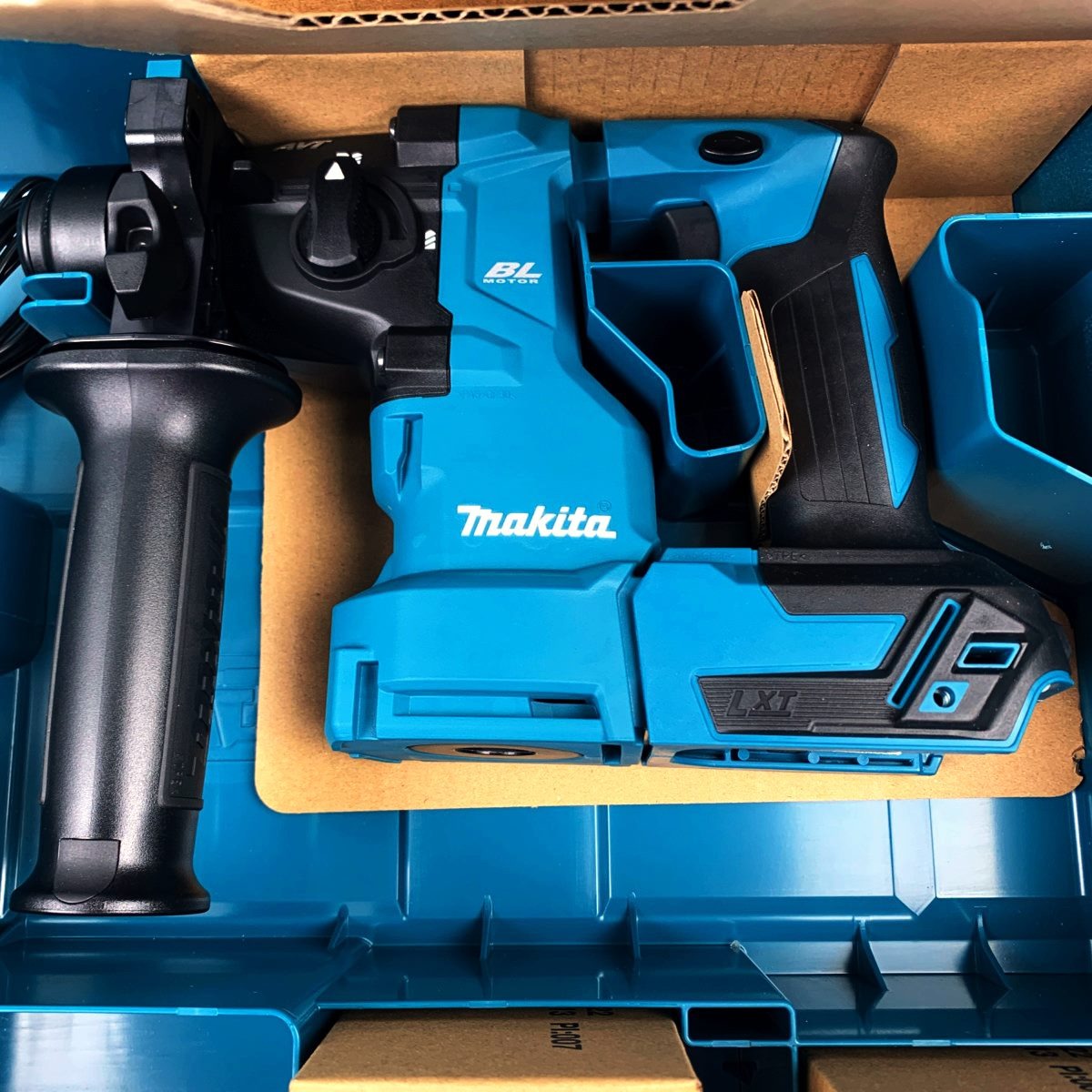 ▽▽MAKITA マキタ 18mm 18V 開封未使用品 Sランク 充電式ハンマドリル