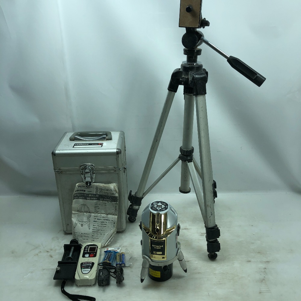 日立 - ◇◇HITACHI 日立 レーザー墨出し器 レーザー機器 三脚・ケース付き コードレス式 UG25MY ホワイト ◇◇HITACHI 日立 レーザー墨出し器 レーザー機器 三脚・ケース