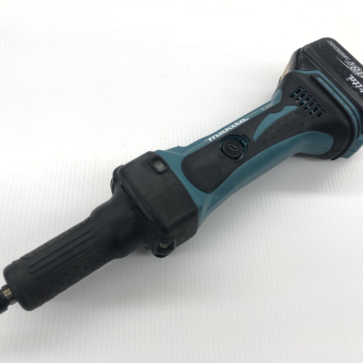 ДД【中古】MAKITA マキタ お手て粉砕機 申し受ける池1個付 コードレス式 0012411 BL1860B申し受ける発生率118回 GD800D 青碧 B位置づける