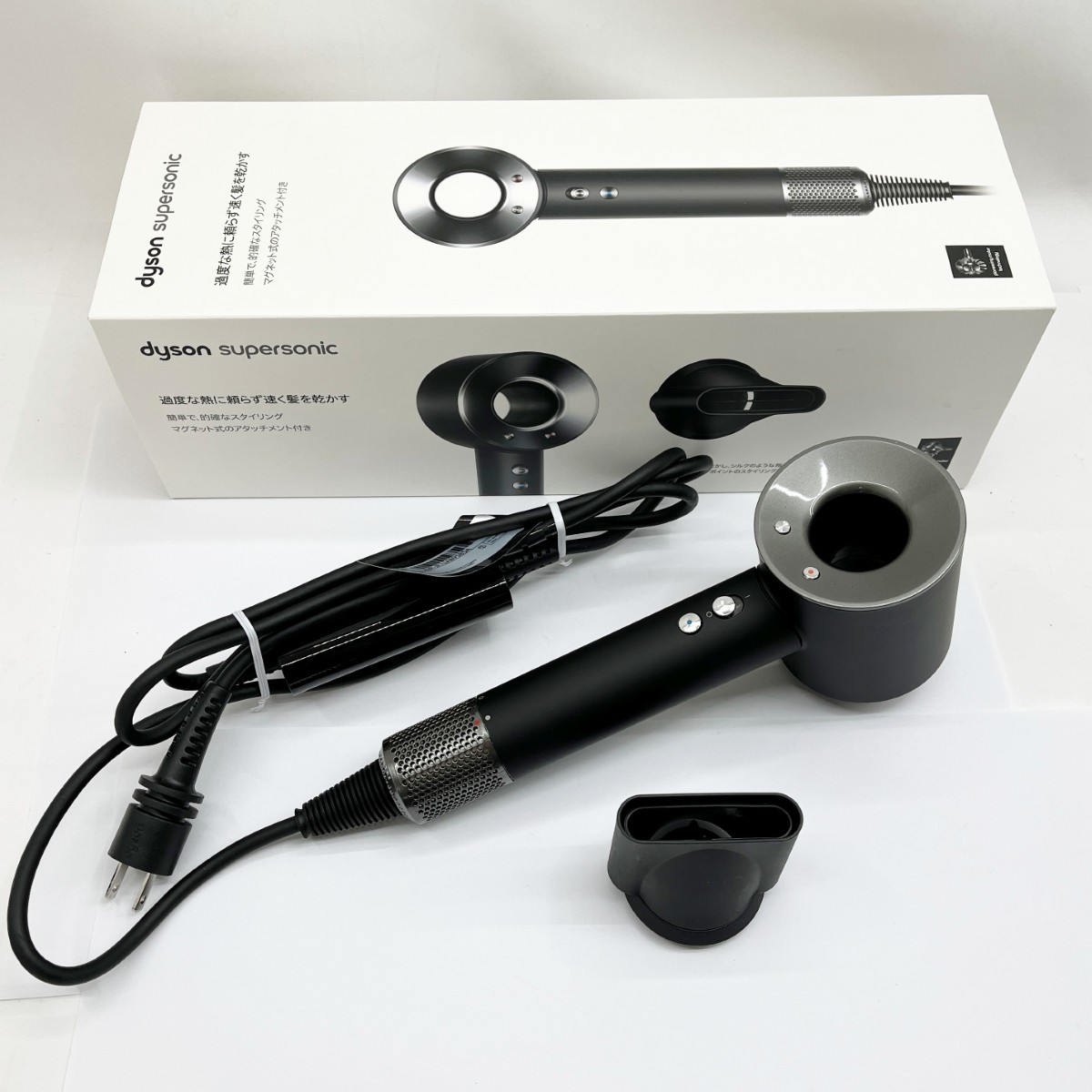 ◆◆【中古】Dyson ダイソン ヘアードライヤー HD06 ブラック／ニッケル Bランク