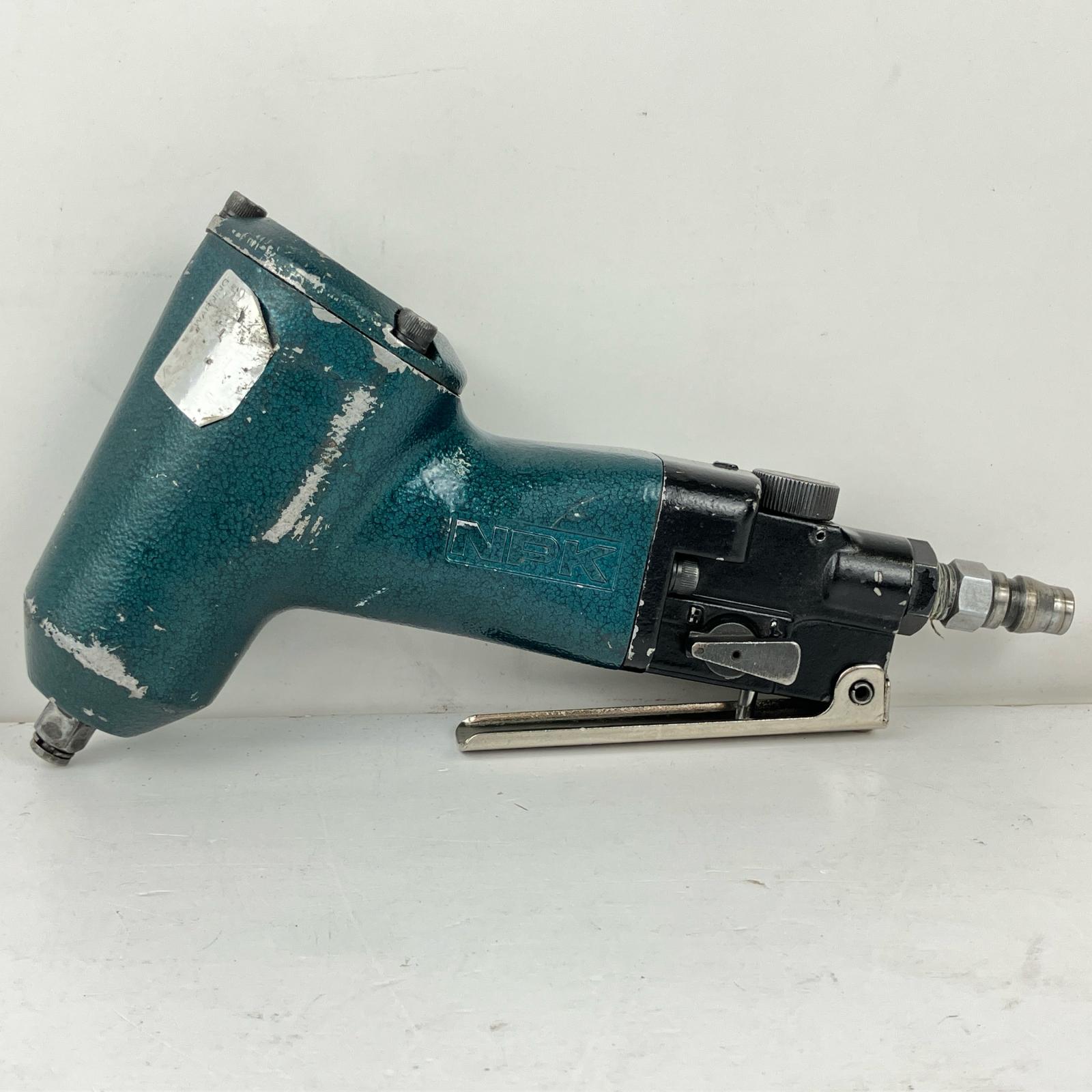 ЗЗ【中古】NPK 9.5粍 常圧 エアインパクトレンチ 本体のみ (2) SW-12 緑であること C価値づける