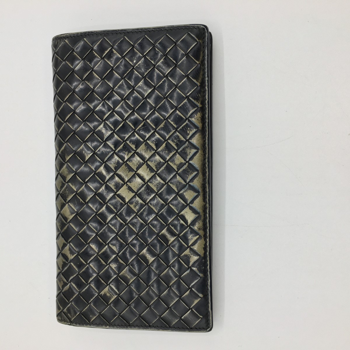 【中古】BOTTEGA VENETA ボッテガヴェネタ イントレチャート　エナメル　長財布 B024971200 角スレ・ハガレ・使用感有 Cランク