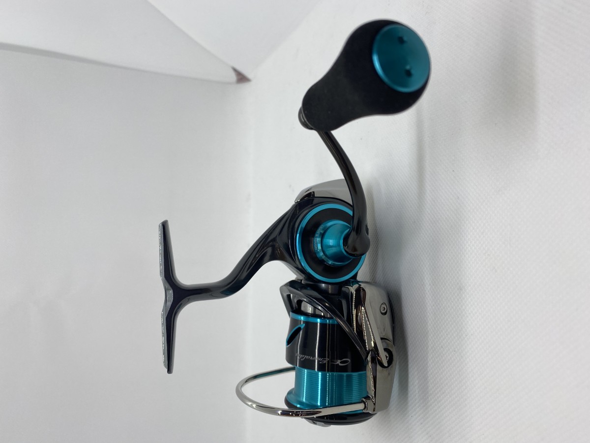 DAIWA - 【中古/美品】 ダイワ 19 エメラルダスLT 2500S-H-DH SLPノブ付  /O205M 楽天市場】【中古/美品】 ダイワ 19 エメラルダスLT 2500S-H-DH