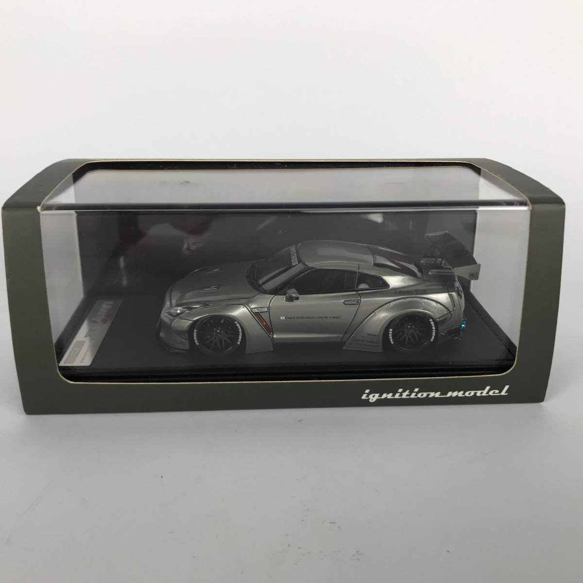 LB-WORKS 35GT-R 1/43 リバティウォーク　イグニッションモデル imgrc0164656467.jpg