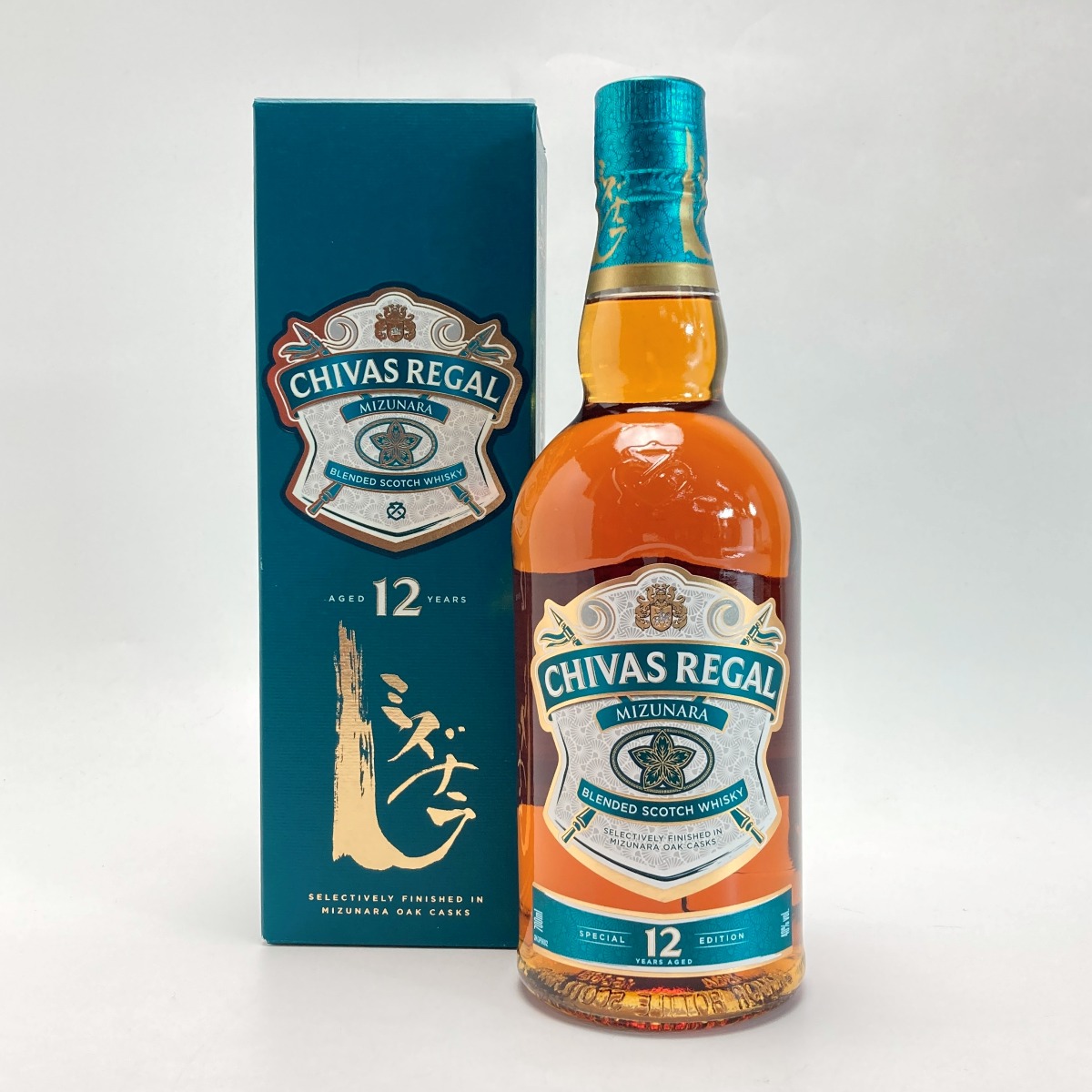 未開封★Chivas Regal【シーバスリーガル】 12年 復刻ラベル 700ml 箱なし【中古】 シーバスリーガル 匠リザーブ 12年 700ml: 食料品