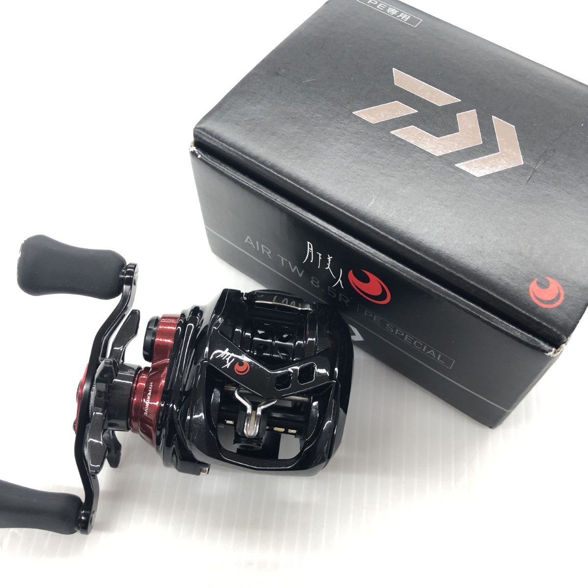 T3 AIR ベイトリール 黒と赤 DAIWA(ダイワ) T3 AIR 8.6L-TW ☆特別割引品 DAIWA(ダイワ) T3