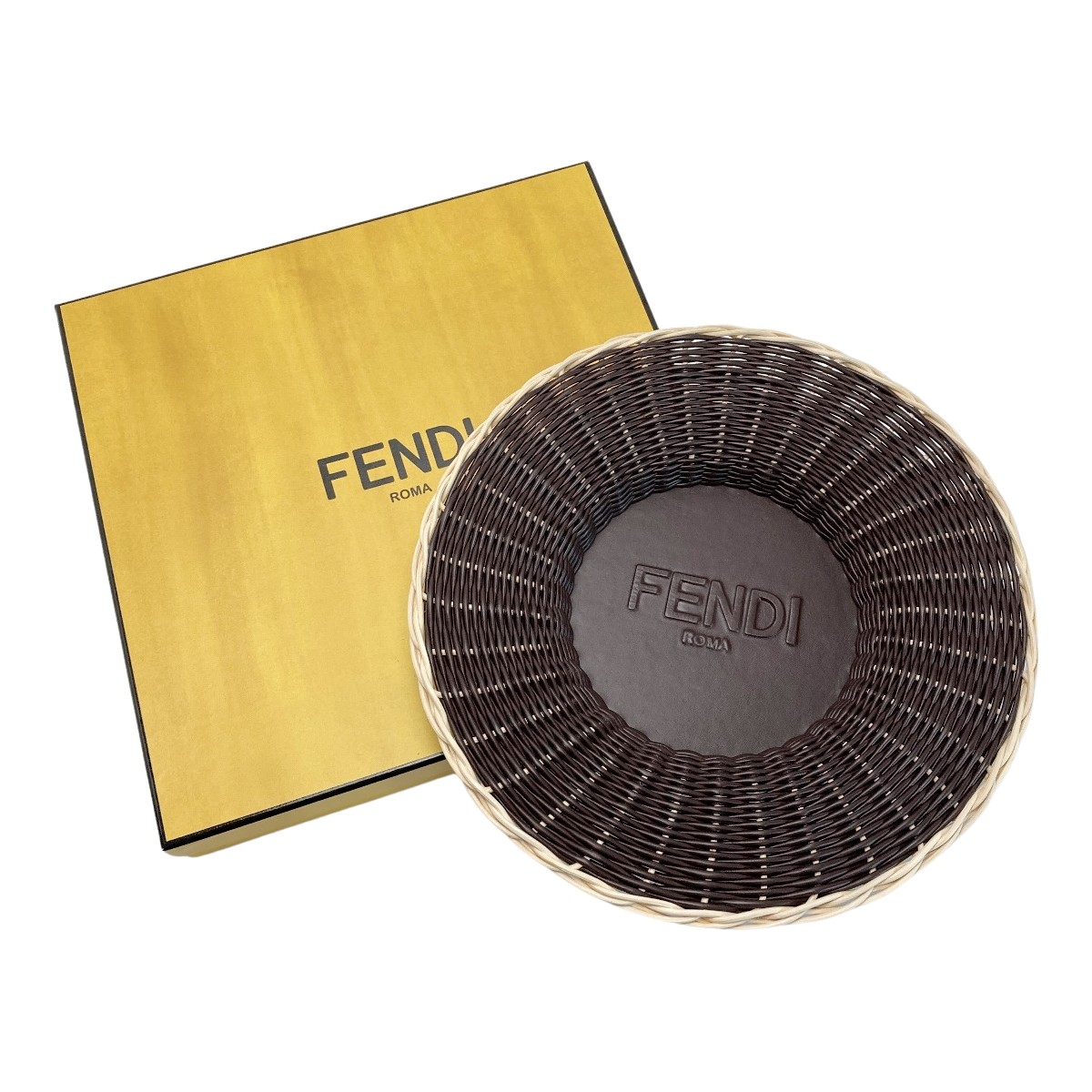 ☆☆【中古】FENDI フェンディ FFロゴタイプ アンダー一皿 テーブルウェアコレクション 暗然たる赤銅色 ラタン/なめし革 箱有 A位置づける
