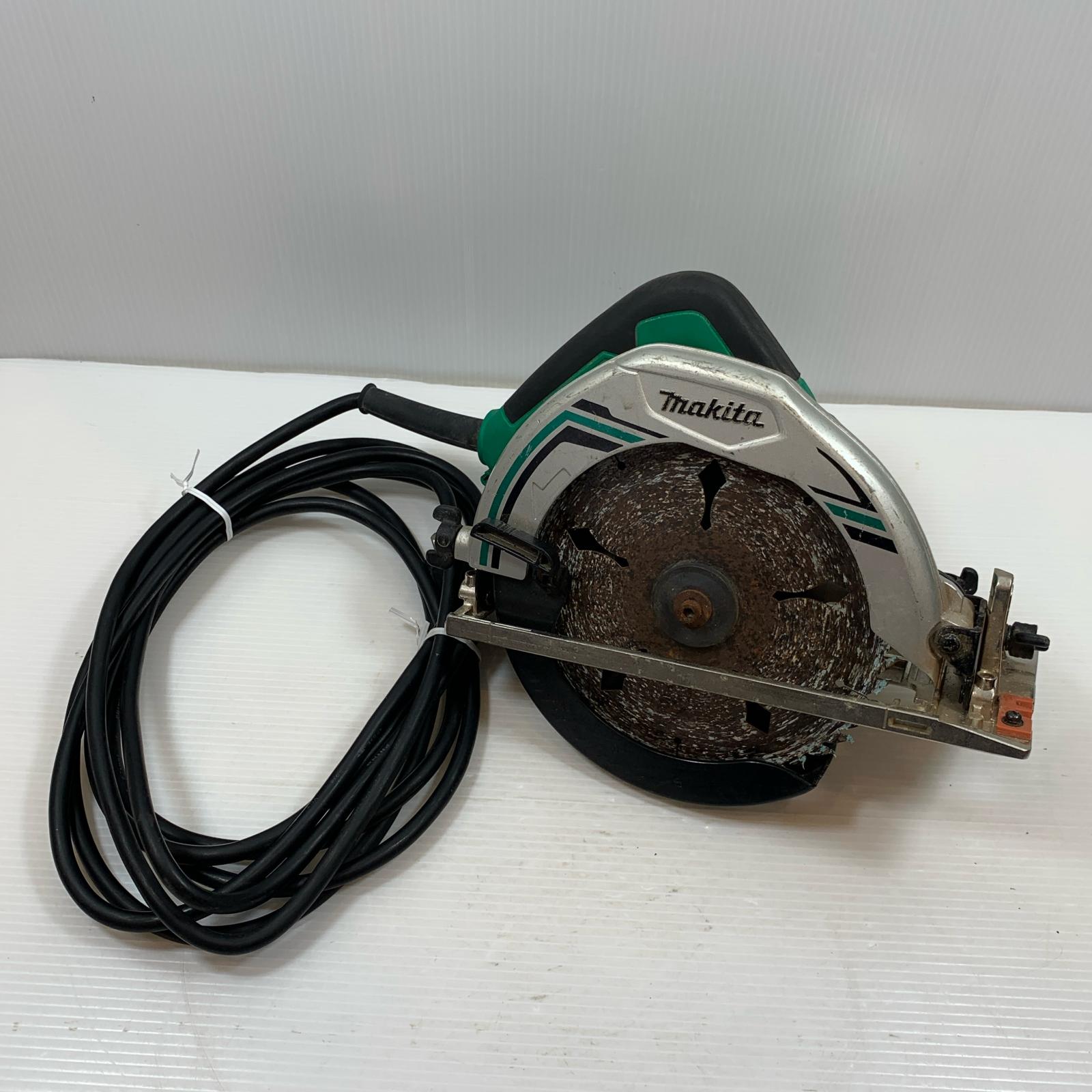 κκ【中古】MAKITA マキタ 切断工具 丸のこ 本体のみ コード式 190mm 100v 6761K キズ有 M585 グリーン Bランク