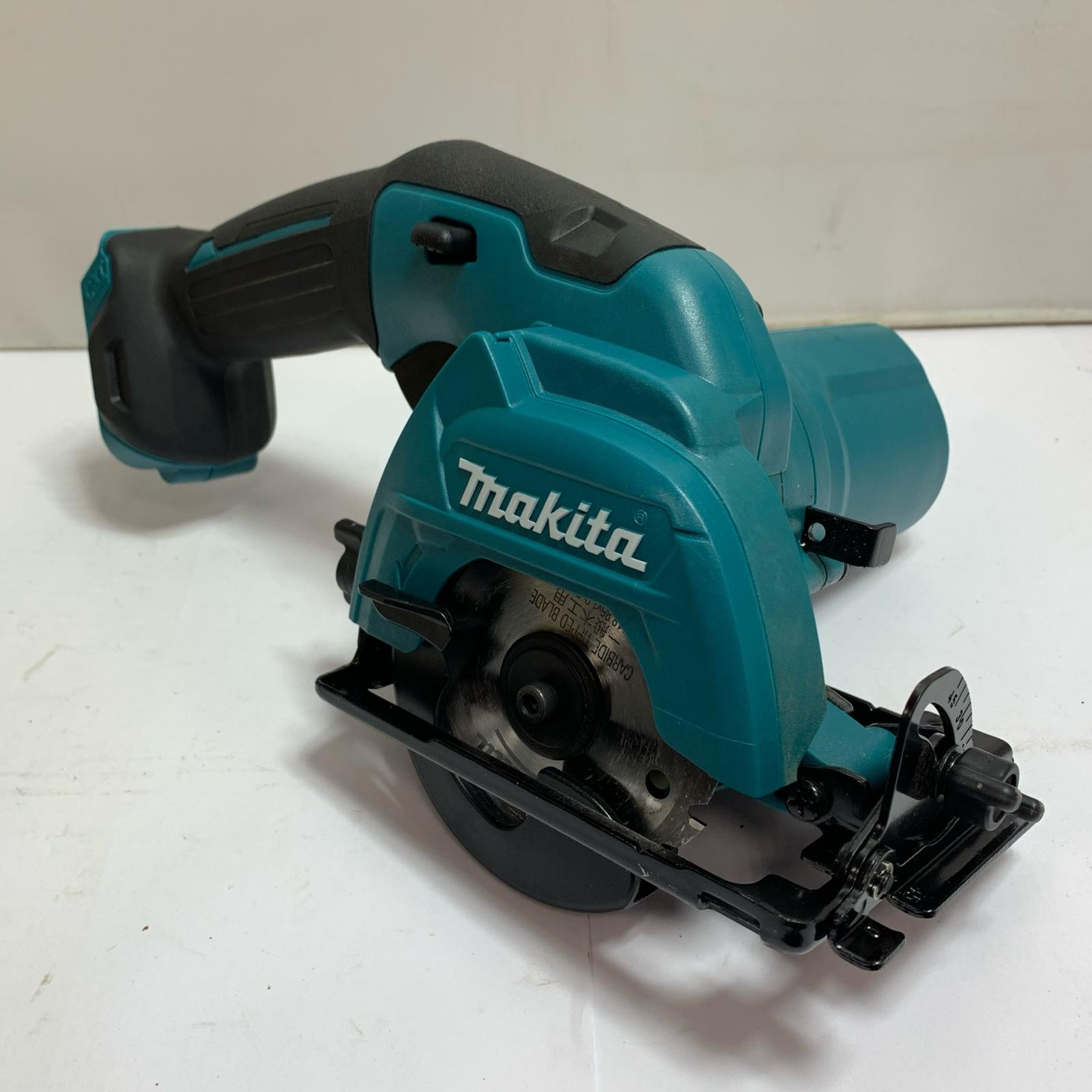 ♭♭【中古】MAKITA マキタ 85mm 充電式丸ノコ 2019.10製  本体のみ 10.8Ｖ HS301D Bランク