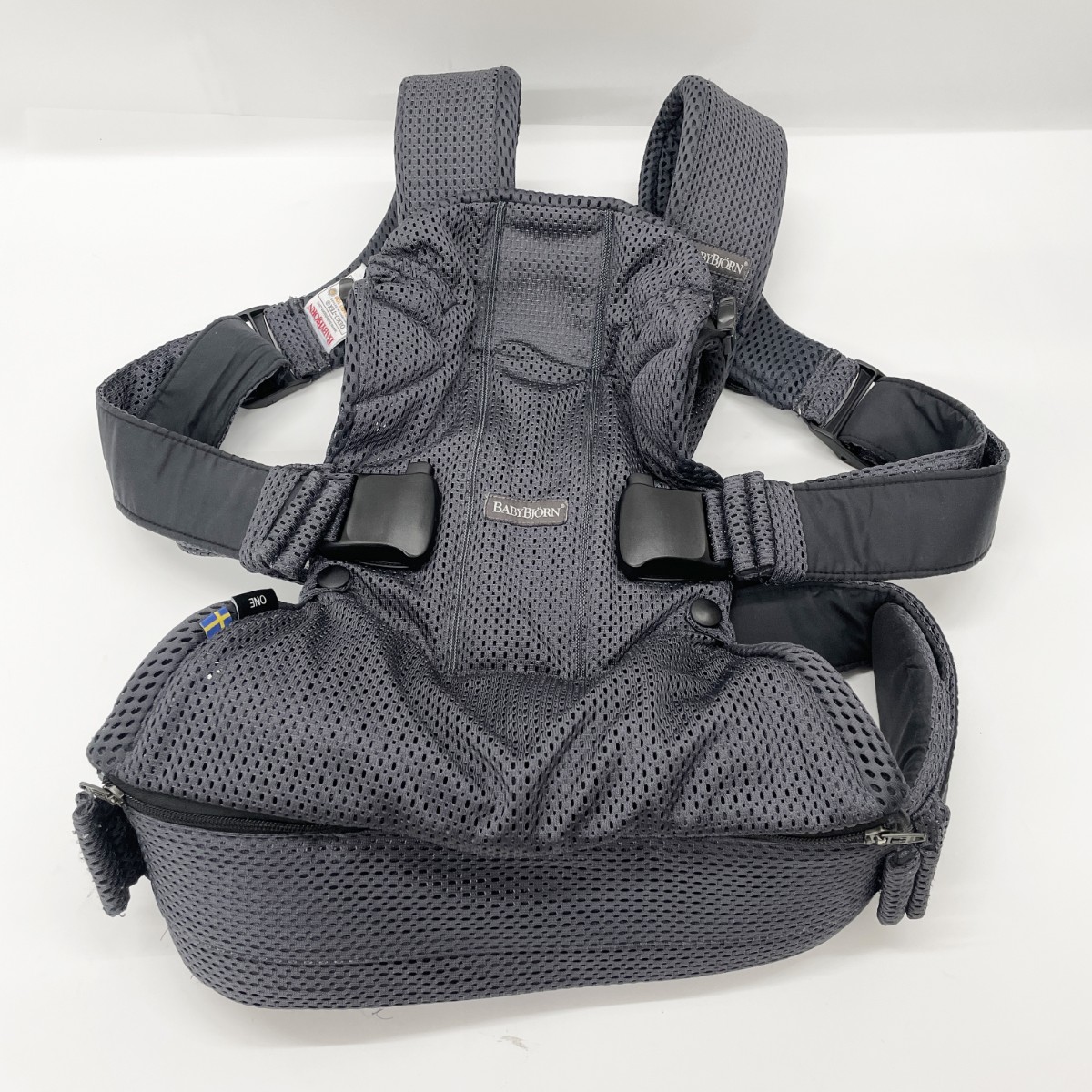 〇〇【中古】BABY BJORN ベビービョルン ベビーキャリア ONE KAI Air 抱っこ紐 ネイビー Bランク