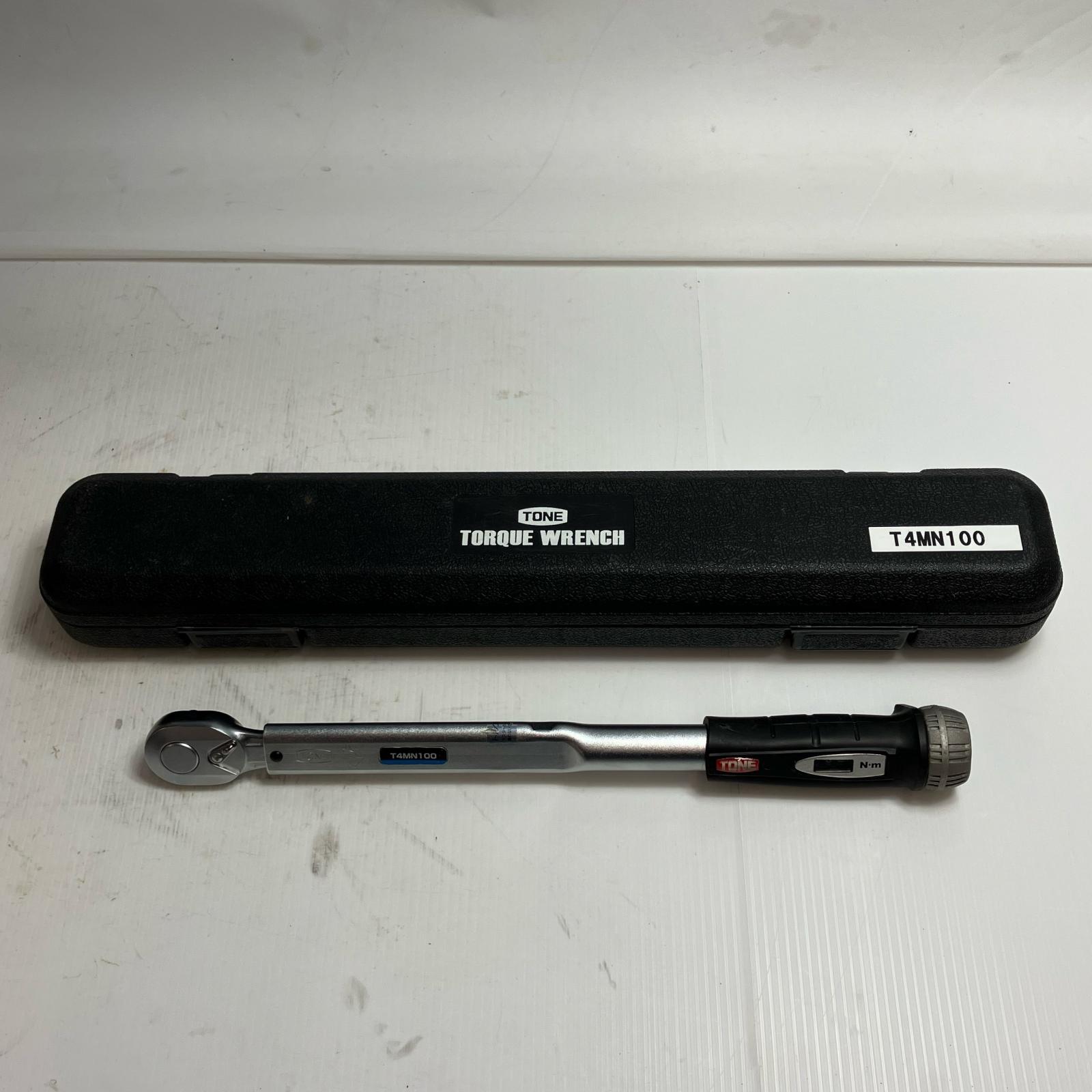 【中古】TONE トネ トルクレンチ 入れもの付 T4MN100 B価値づける