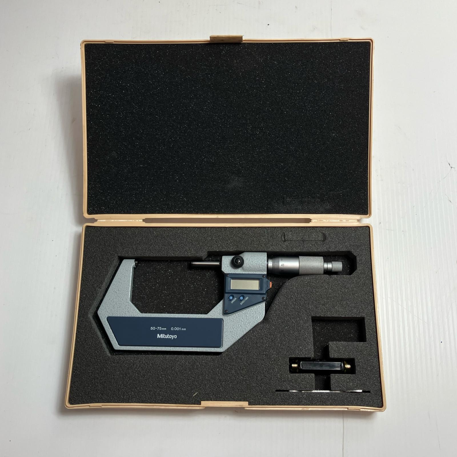 【中古】Mitutoyo デジマチックマイクロメータ ケース付 293-423-20 動作未確認 MDC-75M Cランク