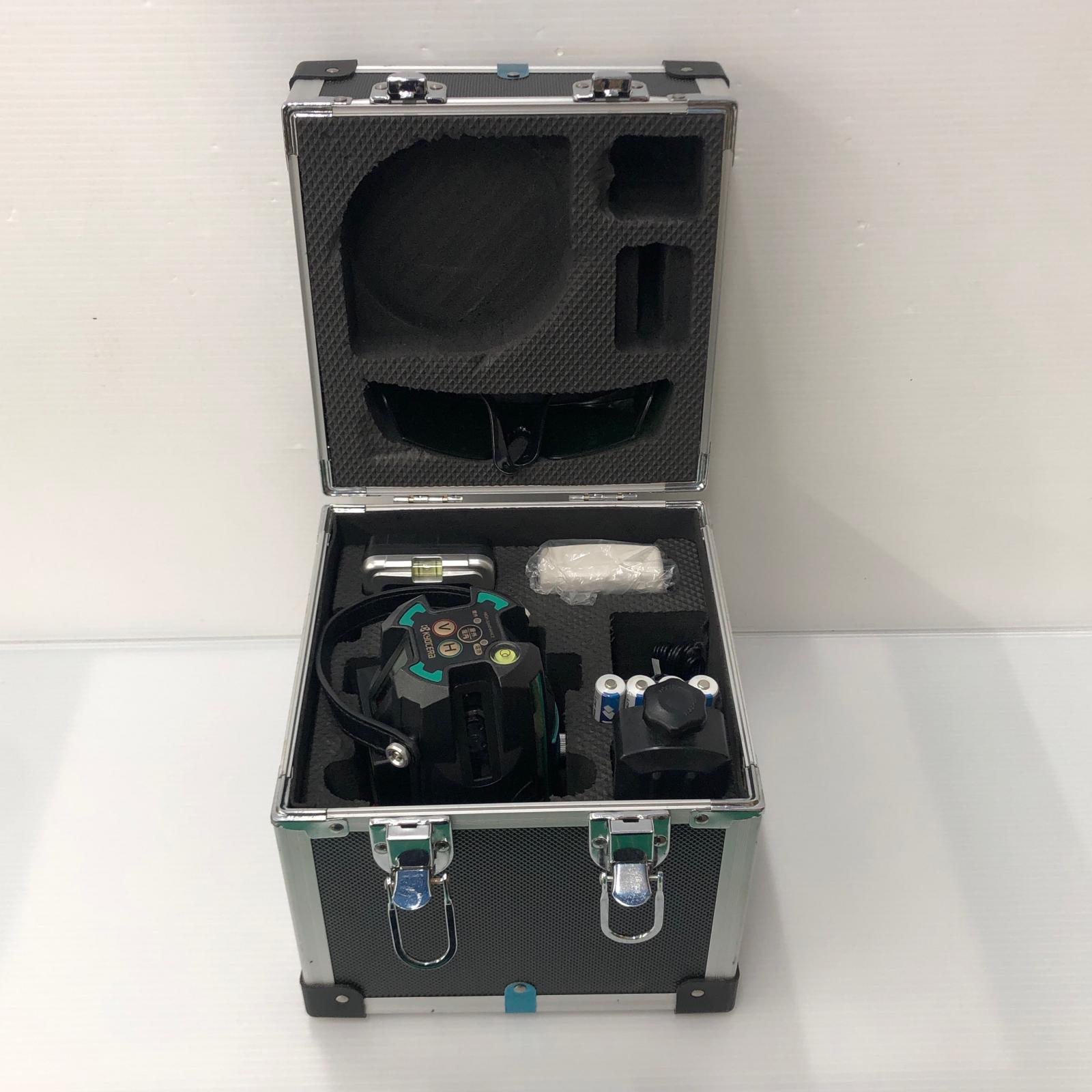 ДД【中古】KYOCERA キョウセラ レーザ墨出し器 受光器・容れもの・ACアダプタ付き添い人 DHLL400DG 黒いこと A位置づける