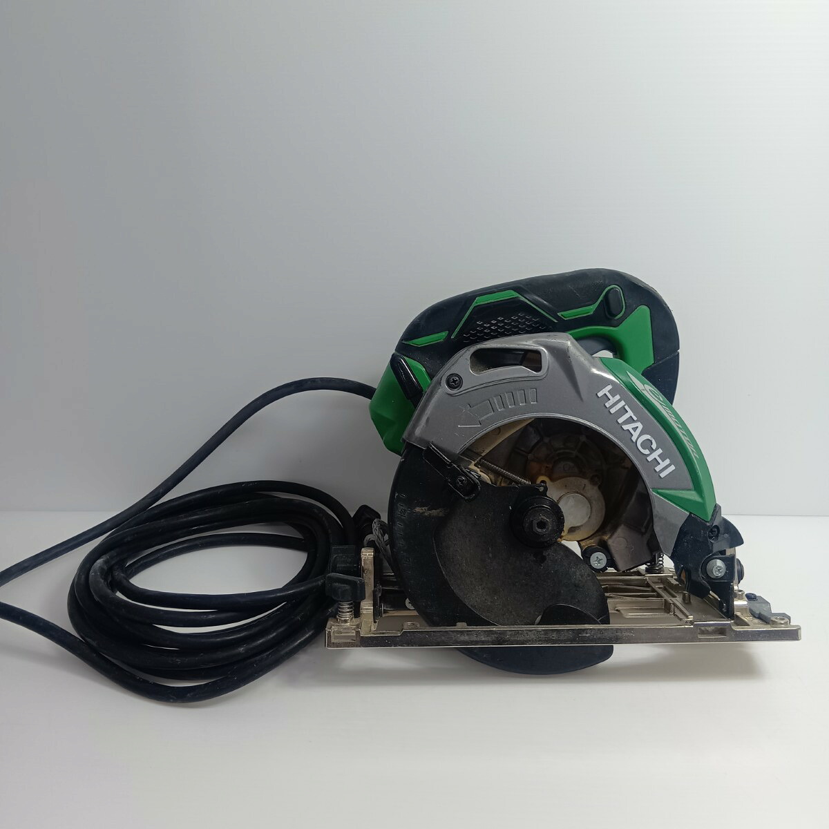 【中古】HiKOKI ハイコーキ 丸のこ 吊りひも式 165粍 100v J850870 C6MEY 緑であること B位置づける