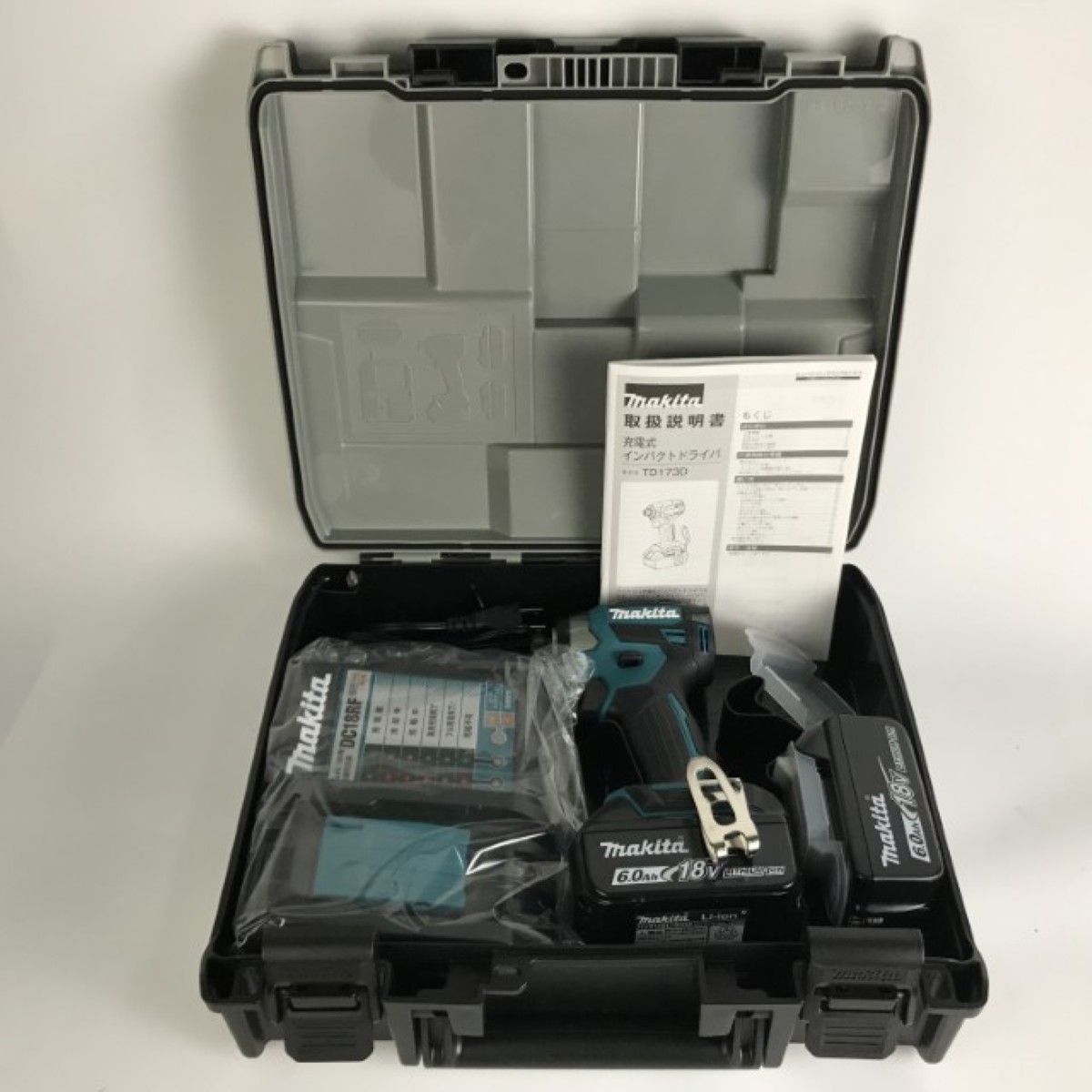 ■■【中古】MAKITA マキタ インパクトドライバー 18v 本体/充電器/バッテリー TD173DRGX ブルー 未使用品 Sランク