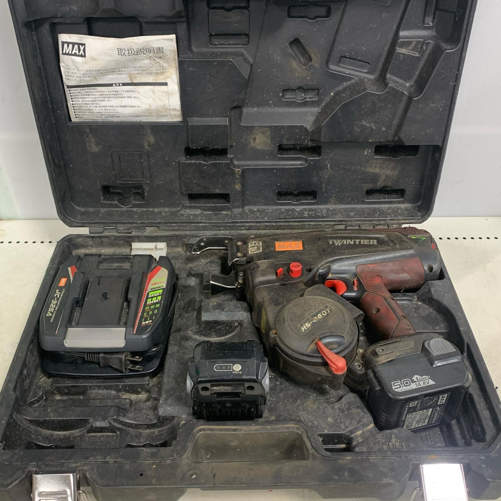 ♭♭【中古】MAX マックス リバータイア 充電器・充電池2個・ケース付 14.4v　鉄筋結束機 RB-440T Cランク