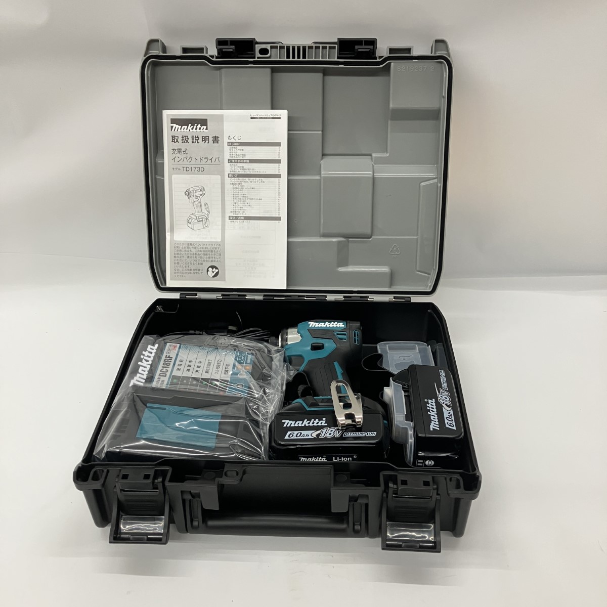 〇〇【中古】MAKITA マキタ 充電式インパクトドライバ 18v 6.0Ah TD173DRGX ブルー 未使用品 Sランク