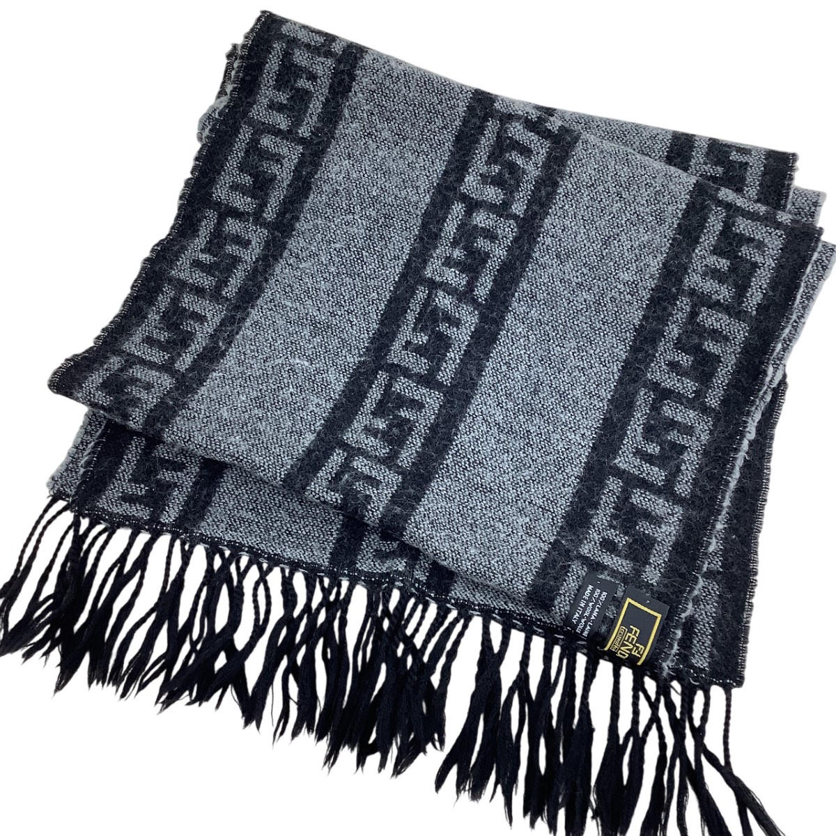 【エントリーポイント10倍|7/19 20:00-7/26 1:59】【送料無料】【中古】FENDI フェンディ マフラー グレー Bランク|リサイクルビッグバン店