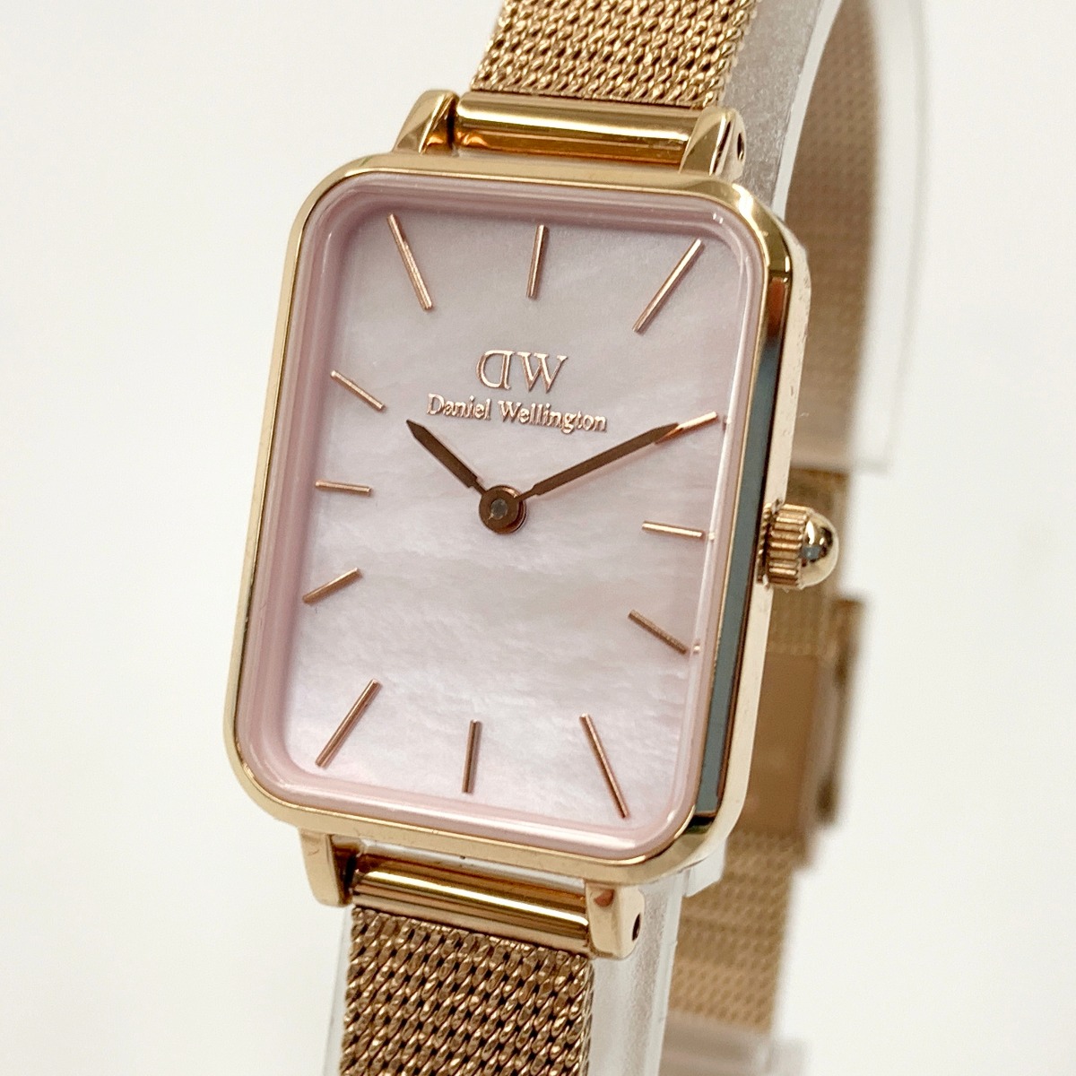 〇〇【中古】Daniel Wellington ダニエル・ウェリントン QUADRO PRESSED MELROSE PEARL  腕時計 ゴールド x ピンク Bランク