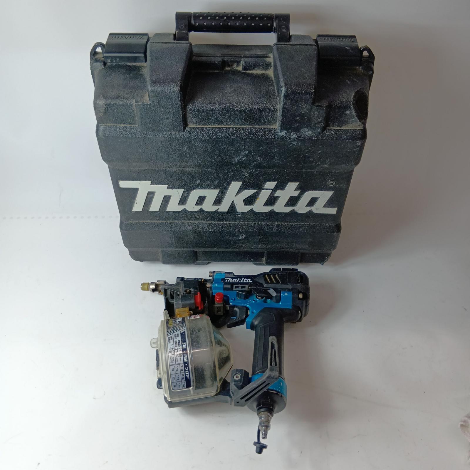 【中古】MAKITA マキタ 大気圏釘打ち AN514H 黒いこと 容れもの付 高圧 50粍 C序列付ける